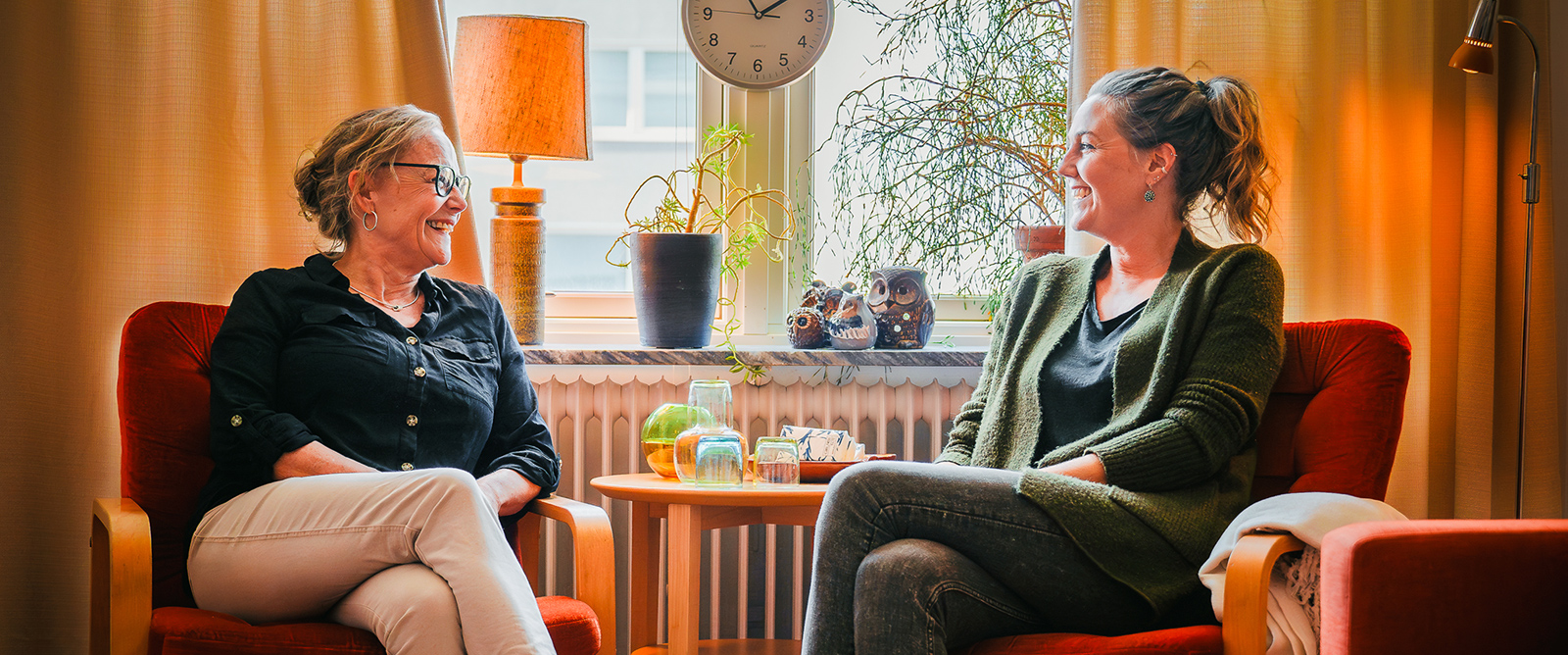 Vi som jobbar på familjerådgivningen är: Maria Lundholm och Maria Granberg.