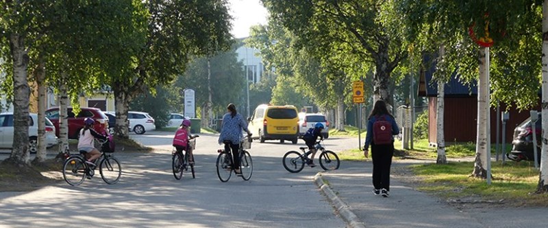 Sommaren 2020 får Djupviksgatan en ny gångbana.